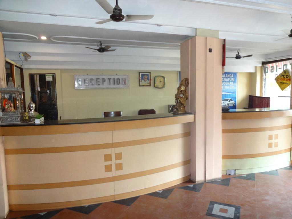 Ajatsatru Hotel Gaya Exterior foto