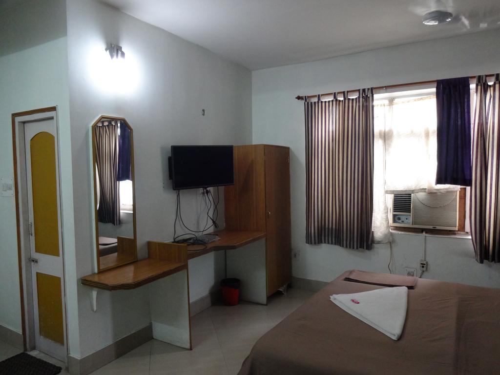 Ajatsatru Hotel Gaya Quarto foto